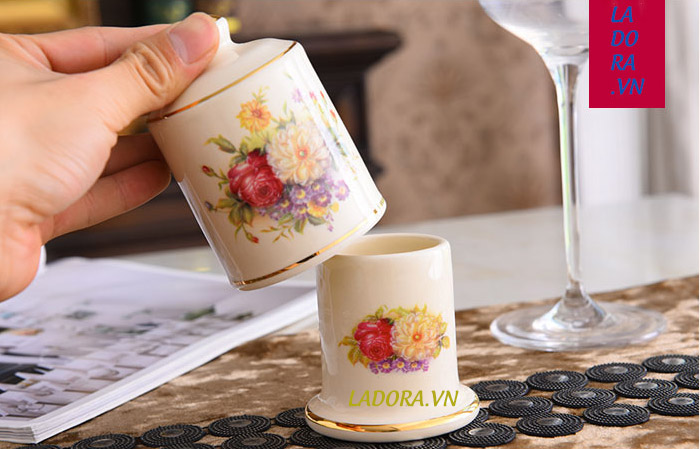 Trang trí bàn ăn đẹp với Ladora.vn