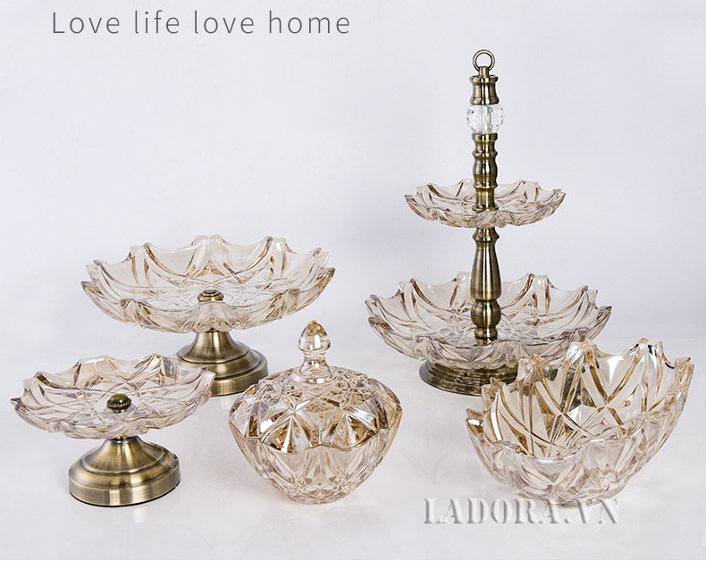 đồ trang trí bàn phòng khách tại ladora.com.vn