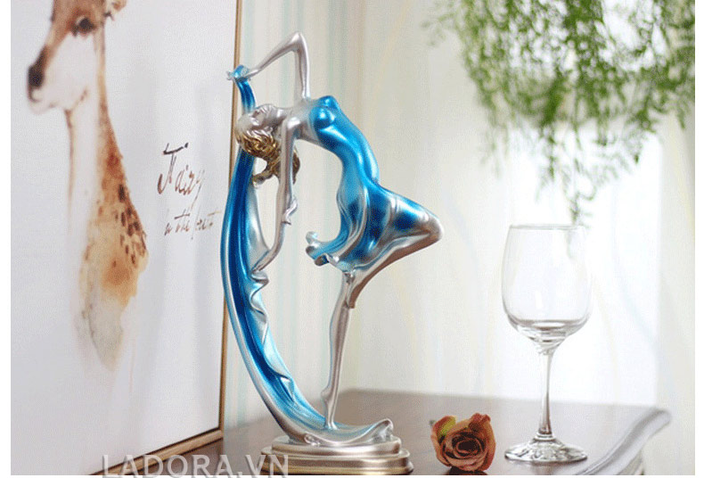 đồ trang trí văn phòng đẹp tại Ladora