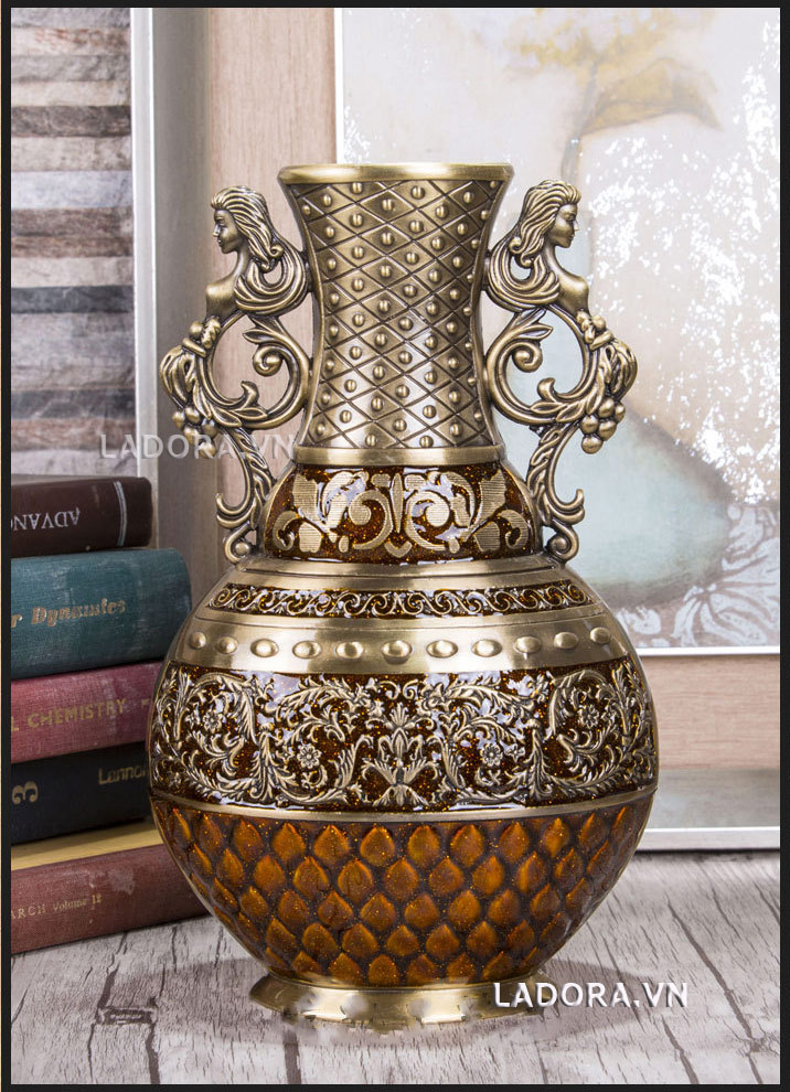 bình hoa trang trí châu Âu cổ điển tại ladora.com.vn