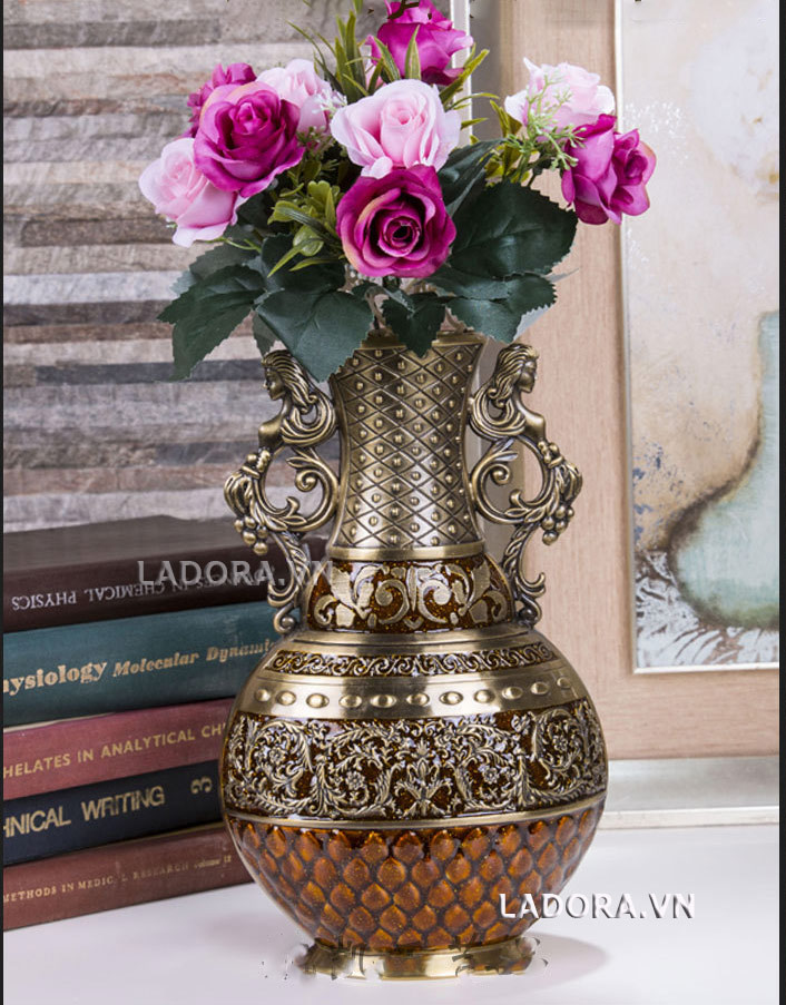 bình hoa trang trí châu Âu cổ điển tại ladora.com.vn