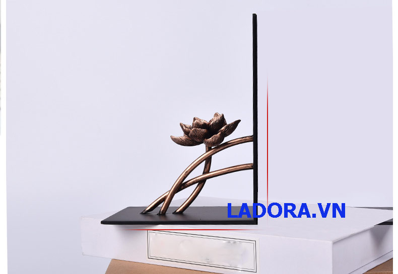 đồ vật trang trí bàn tại ladora.com.vn