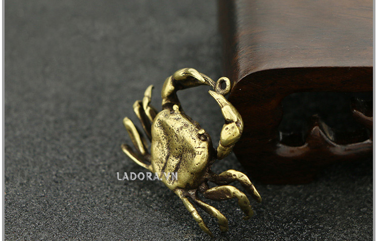 móc khóa con cua tại ladora.com.vn