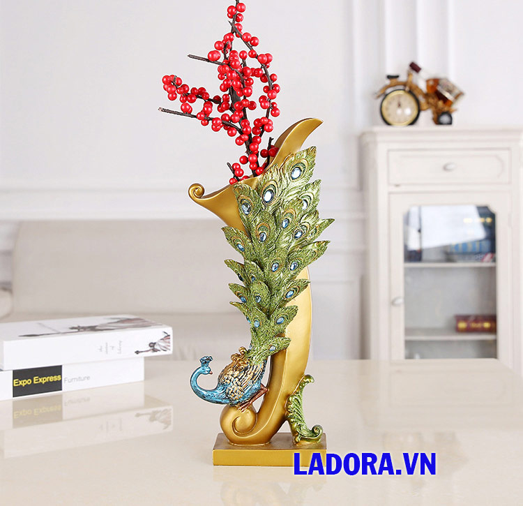 Bình hoa đẹp để phòng khách Chim Công Trang trí độc đáo tại Ladora.vn