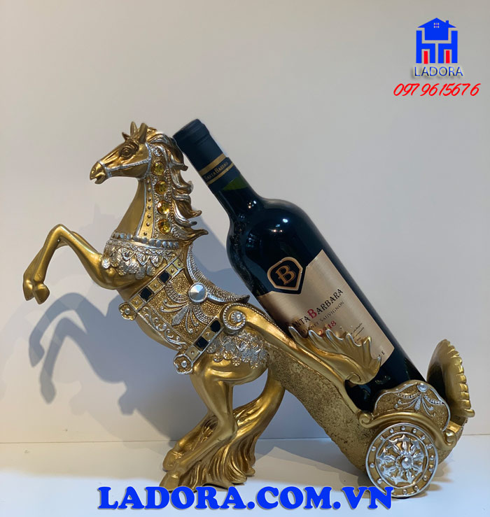 Với độc giả yêu thích rượu vang Tuấn mã, Ladora Shop sẽ là một thiên đường đáng ghé thăm. Chúng tôi có một mức giá hợp lý, độc đáo và ý nghĩa cho những chai rượu vang Tuấn mã tinh tế. Hãy cùng đón xem nhé!